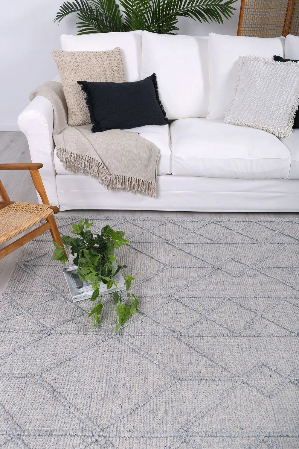 Tribeca Ivory Hand Woven FLoor Rug