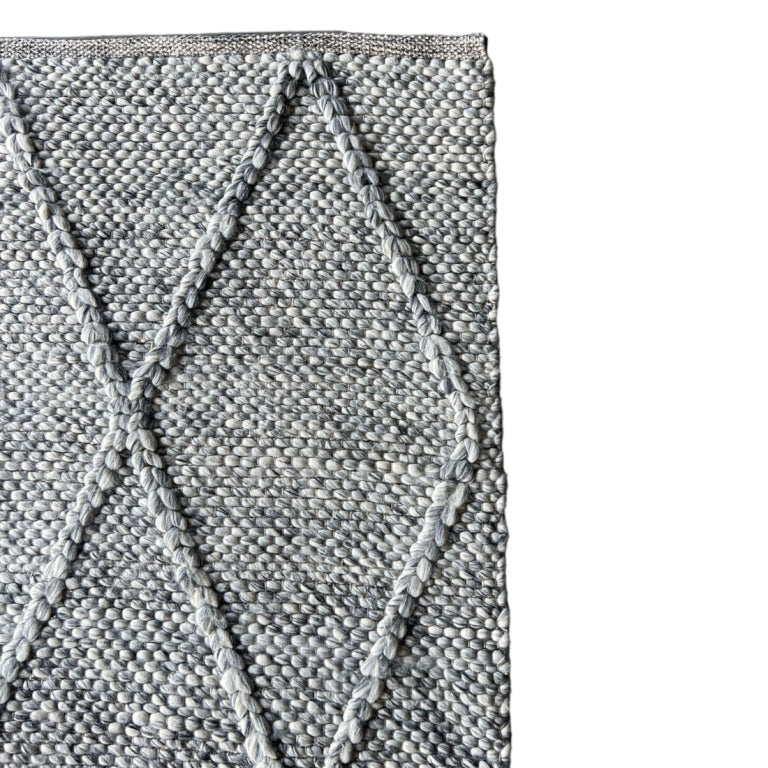 Diamond Spotted Grey Wool Rug – SCANDIC KNOTS