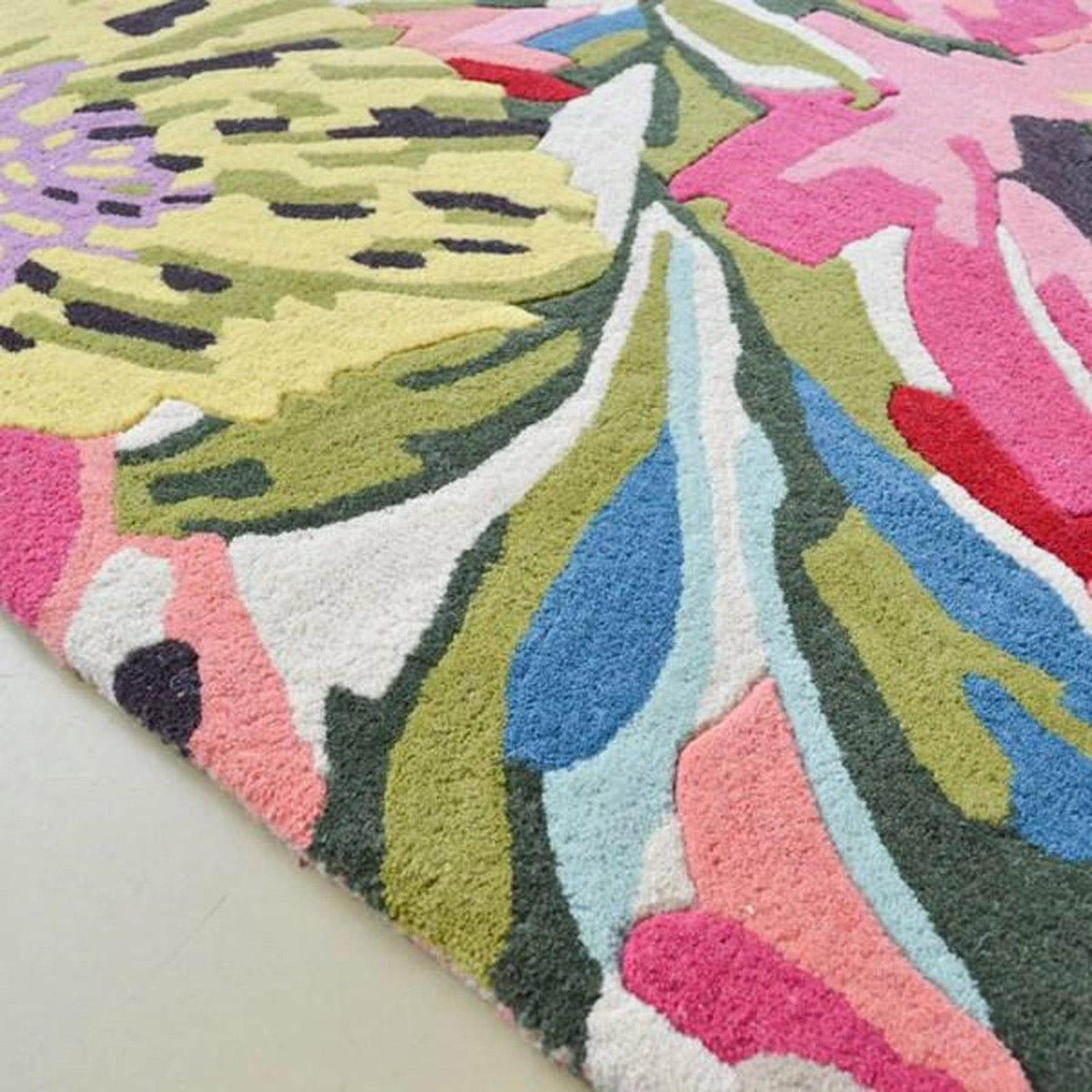 Floreale Fuschsia Wool Rug – SCANDIC KNOTS